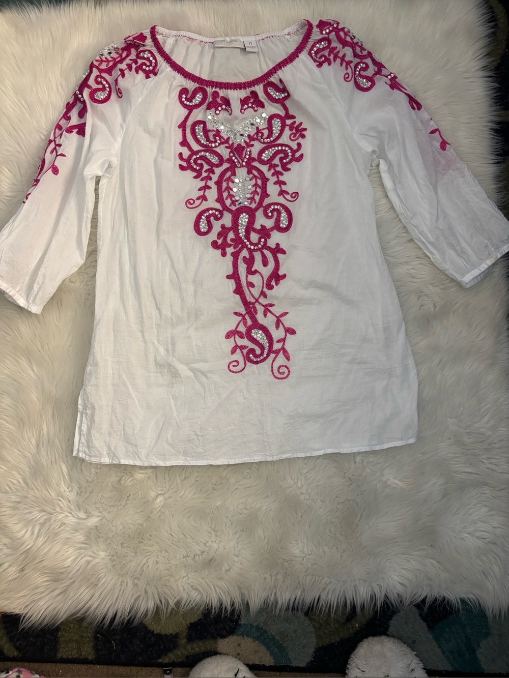 Chico's White Tunic with Hot Pink Embroidered Motif
